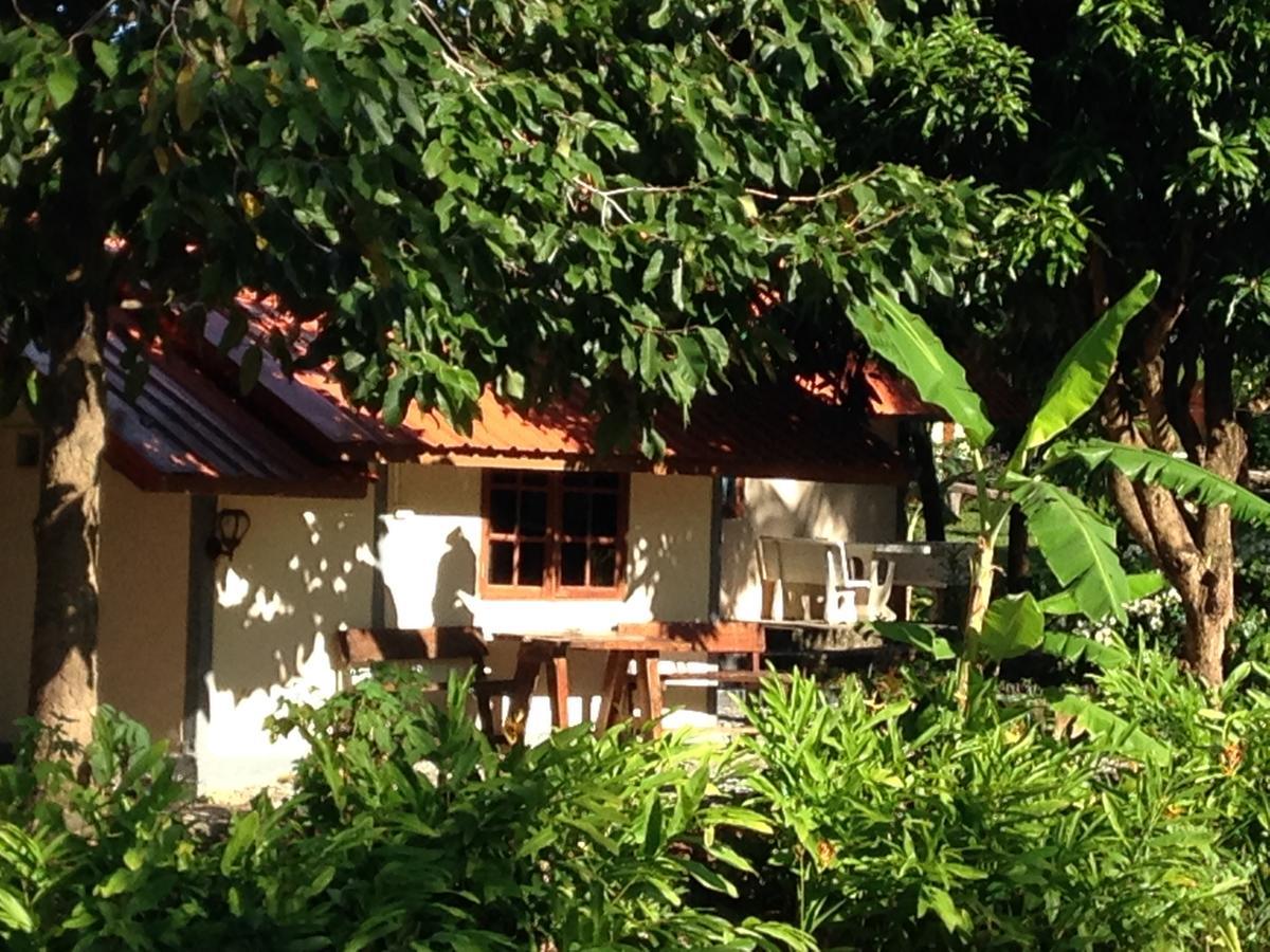 Areeya Resort Watthana Nakhon Экстерьер фото